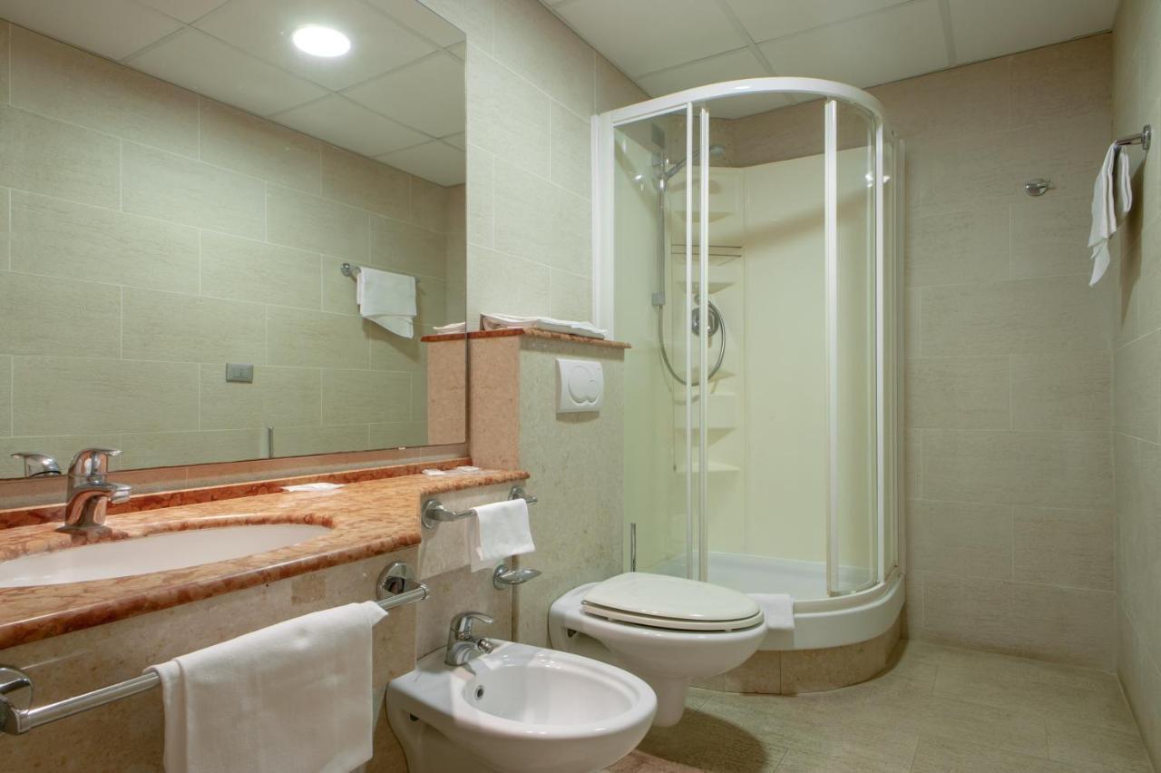 Residence Villa Lo Scoglietto San Vincenzo Pokoj fotografie