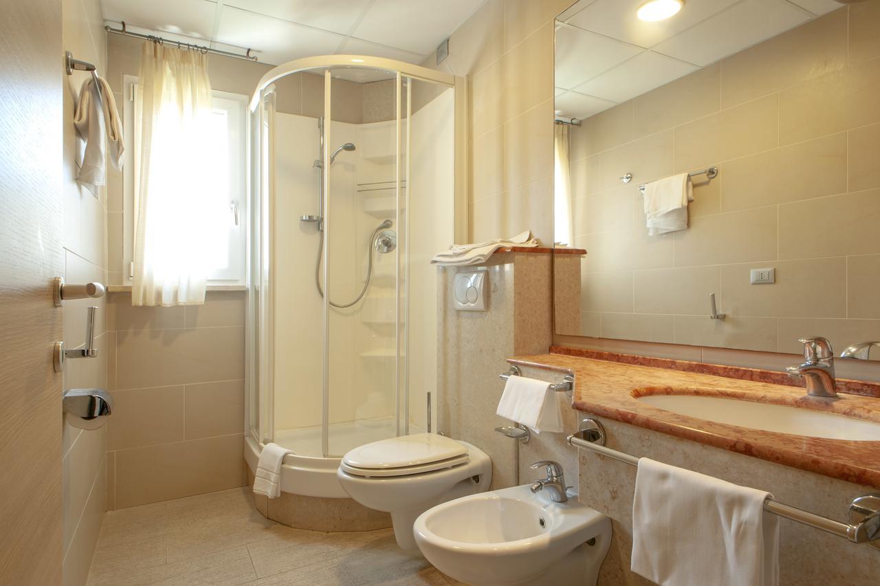 Residence Villa Lo Scoglietto San Vincenzo Pokoj fotografie